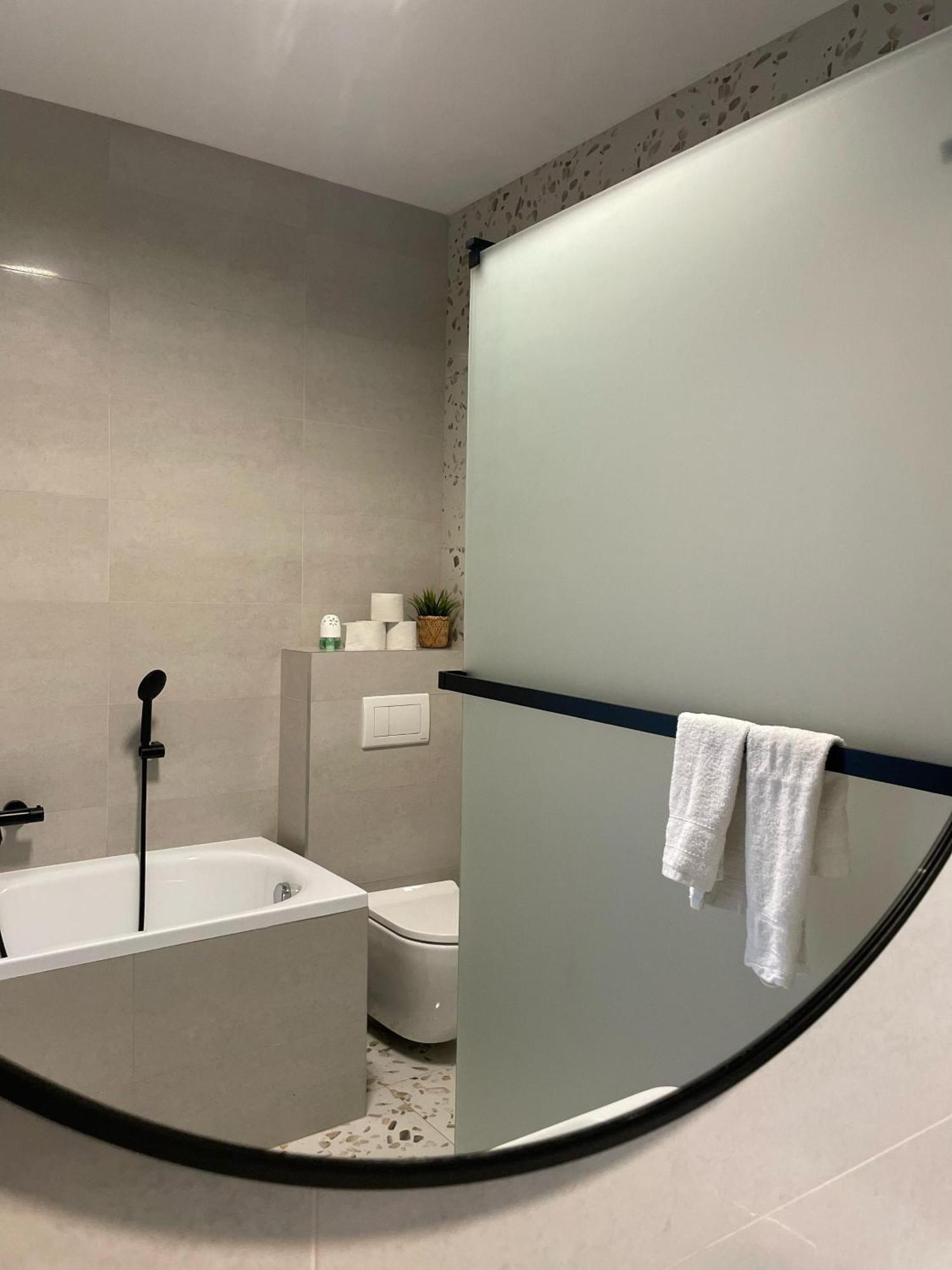 Klimatizovany Apartmanovy Dom, S Virivkou, 1B Senec Zewnętrze zdjęcie