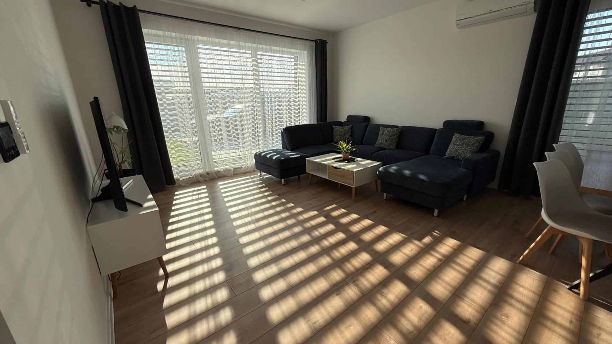Klimatizovany Apartmanovy Dom, S Virivkou, 1B Senec Zewnętrze zdjęcie