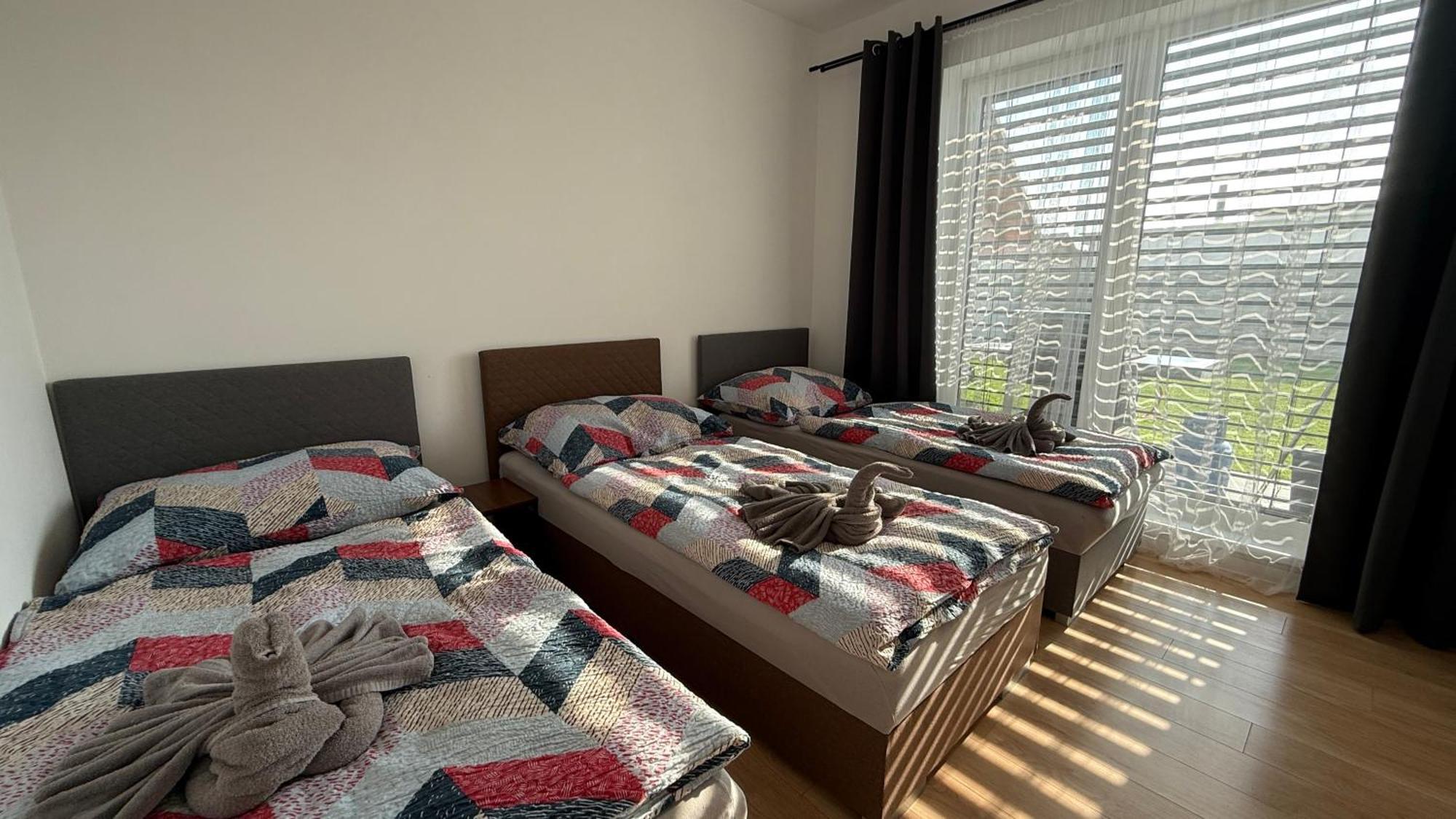 Klimatizovany Apartmanovy Dom, S Virivkou, 1B Senec Zewnętrze zdjęcie